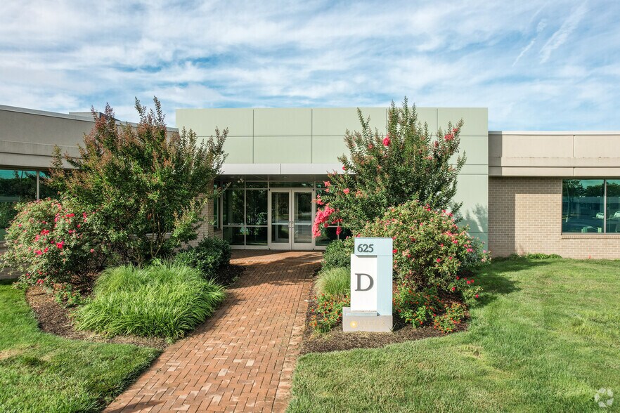 More Photos Of 625 W Ridge Pike, Conshohocken Unknown For Lease