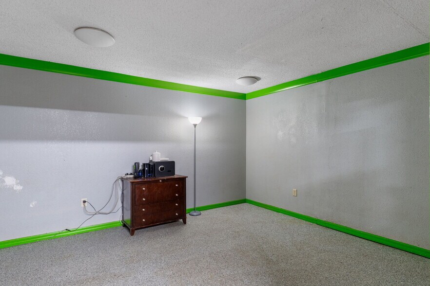 More Photos Of 3287 S Florida Ave, Inverness Office For Sale