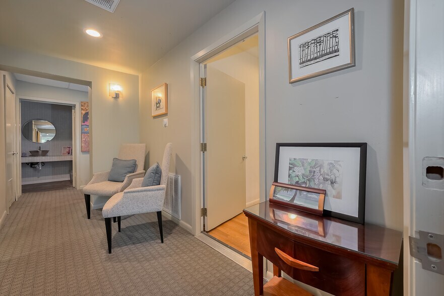 More Photos Of 1512 W Alabama St, Houston Flex For Sale