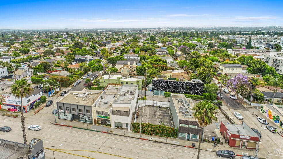 More Photos Of 13122 W Washington Blvd, Los Angeles Freestanding For Sale