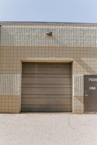 More Photos Of 7900-7928 Kerber Blvd, Chanhassen Flex For Lease