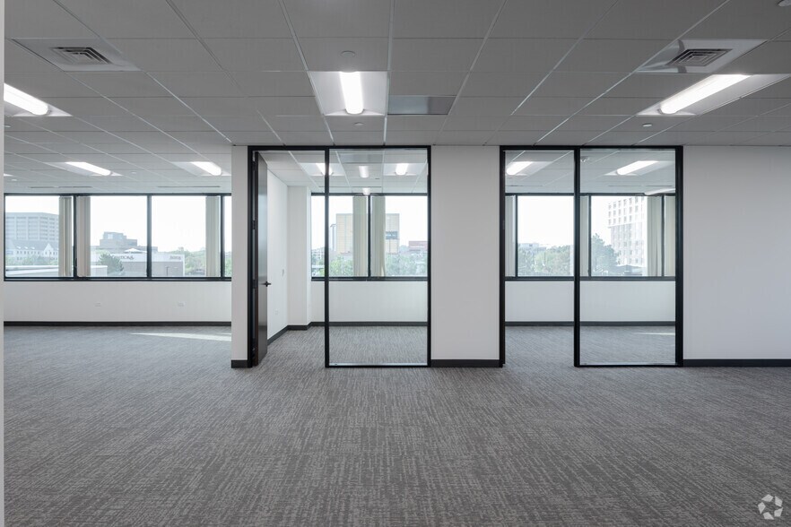 More Photos Of 400 S Colorado Blvd, Denver Office For Lease