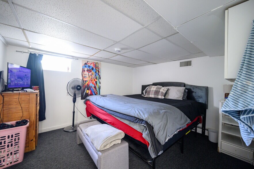 More Photos Of 275 W Main St, Norton Office Residential For Sale