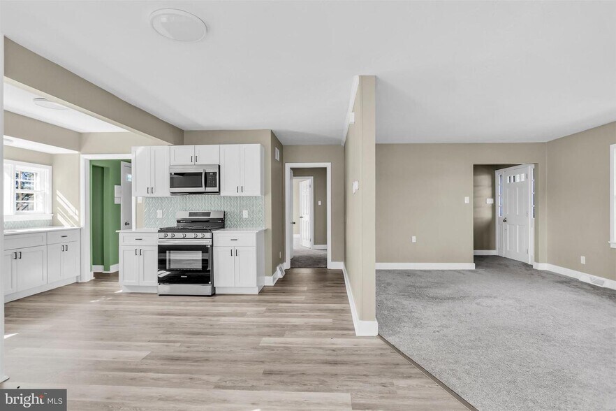 More Photos Of 4070 W Market St, York Office For Sale