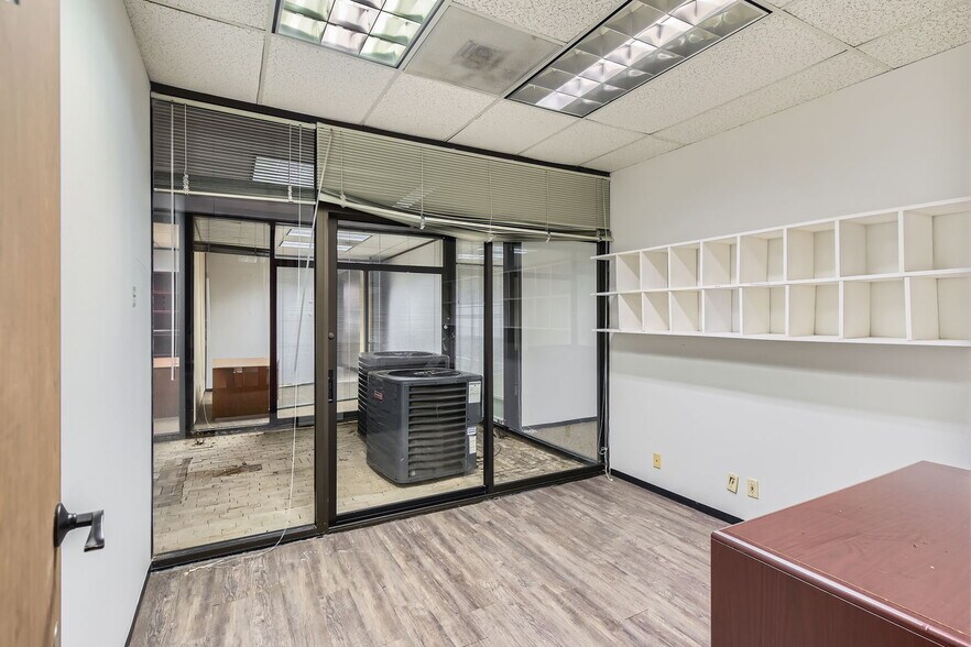 More Photos Of 14423 Cornerstone Village Dr, Houston Medical For Sale