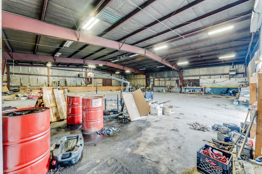 More Photos Of 25 Opal Dr, Fairmont Warehouse For Sale