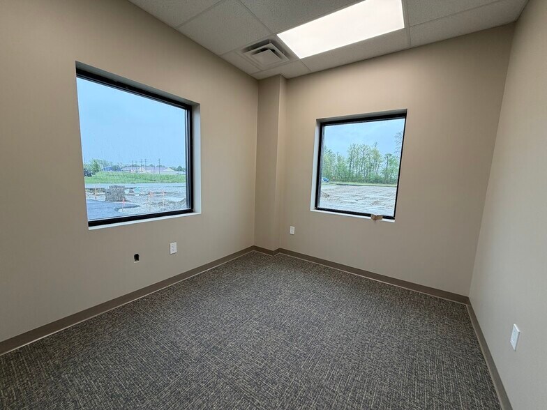 More Photos Of 830 Wesco Pky, Sheridan Warehouse For Lease