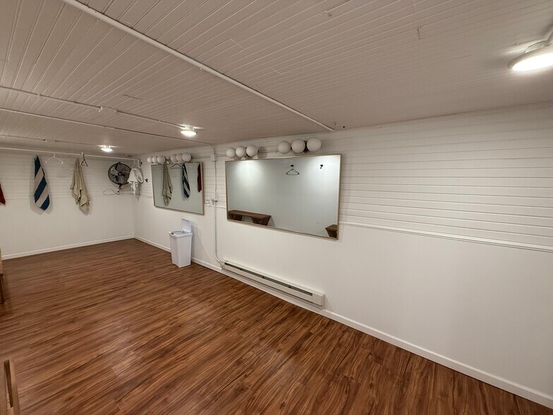 More Photos Of 333 Market St, Zanesville General Retail For Sale