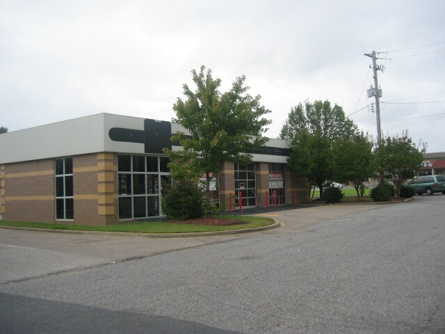 More Photos Of 6735 E Shelby Dr, Memphis Bank For Lease