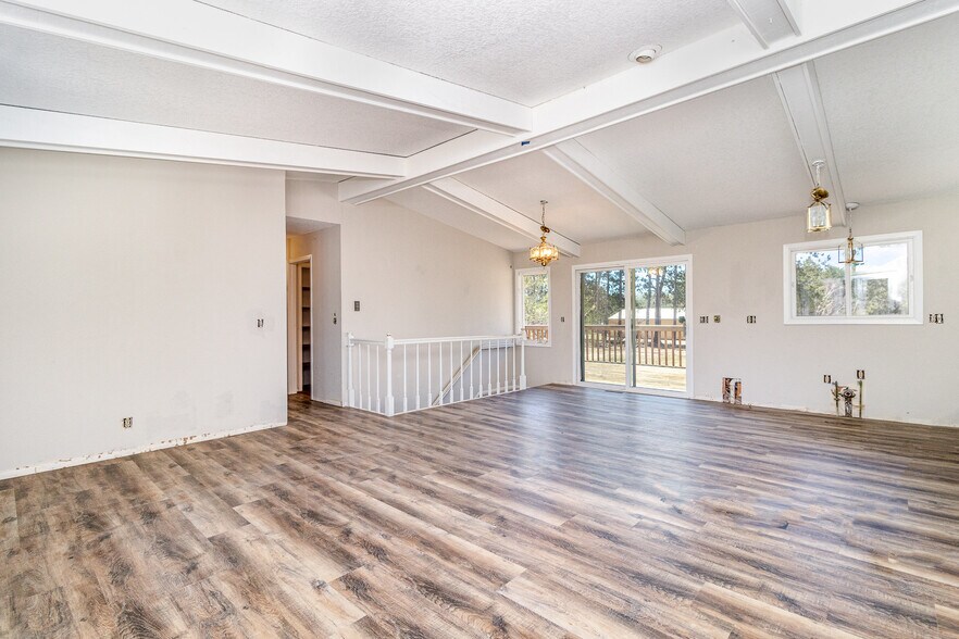 More Photos Of 13960 Lake Dr NE, Forest Lake Industrial For Sale