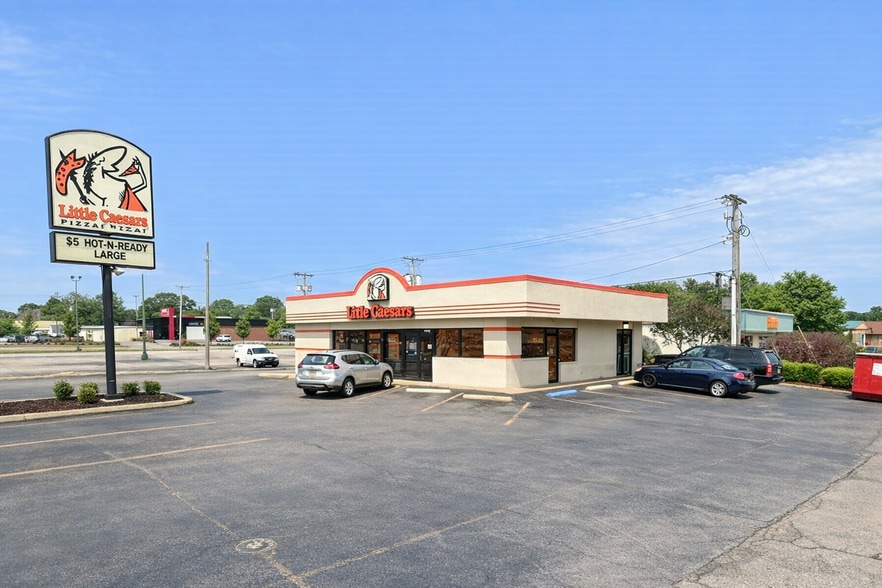 Primary Photo Of 1409 Woodward Ave, Muscle Shoals Fast Food For Sale
