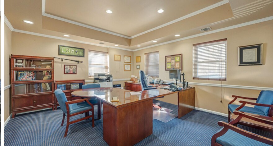 More Photos Of 325 E Main St, Smithtown Medical For Sale