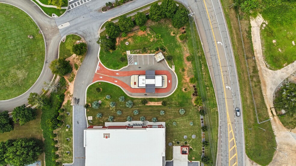 More Photos Of 4240 Hickory Flat Hwy, Canton Storefront For Lease