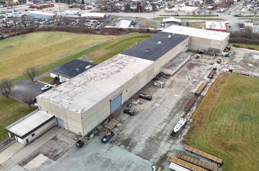 More Photos Of 2175 Schlichter Dr, Hamilton Manufacturing For Lease