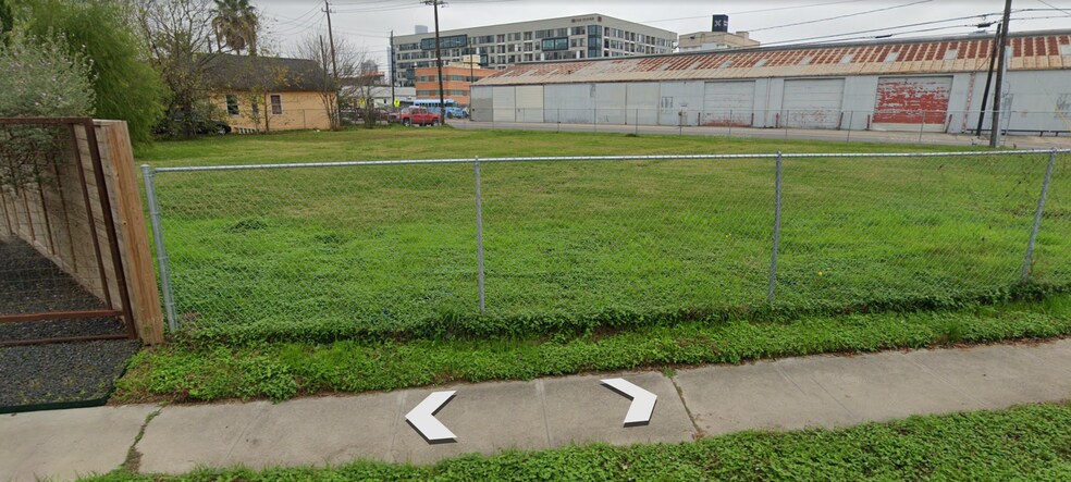 More Photos Of 1819 Sawyer St, Houston Land For Lease