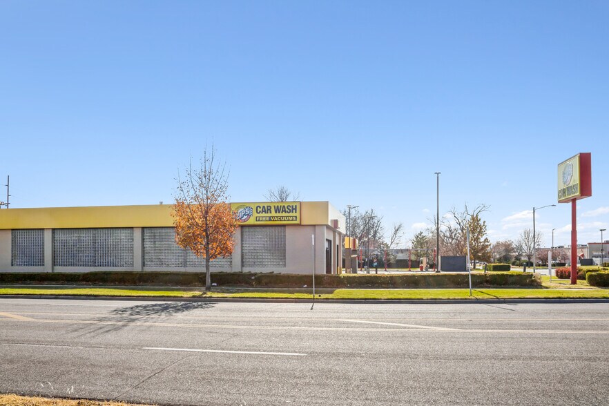 More Photos Of 3825 W Maple St, Wichita Carwash For Sale