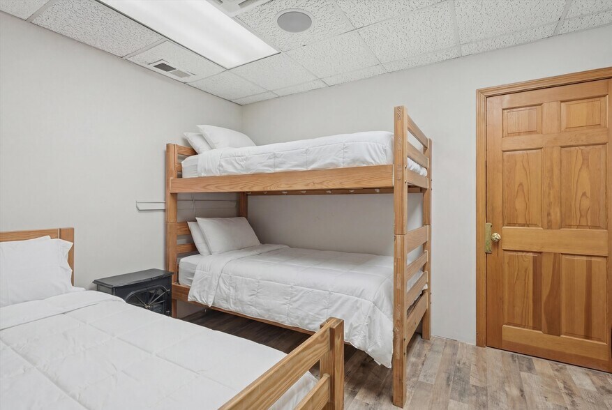 More Photos Of 7 Stewart St, Haverhill Manufacturing For Lease