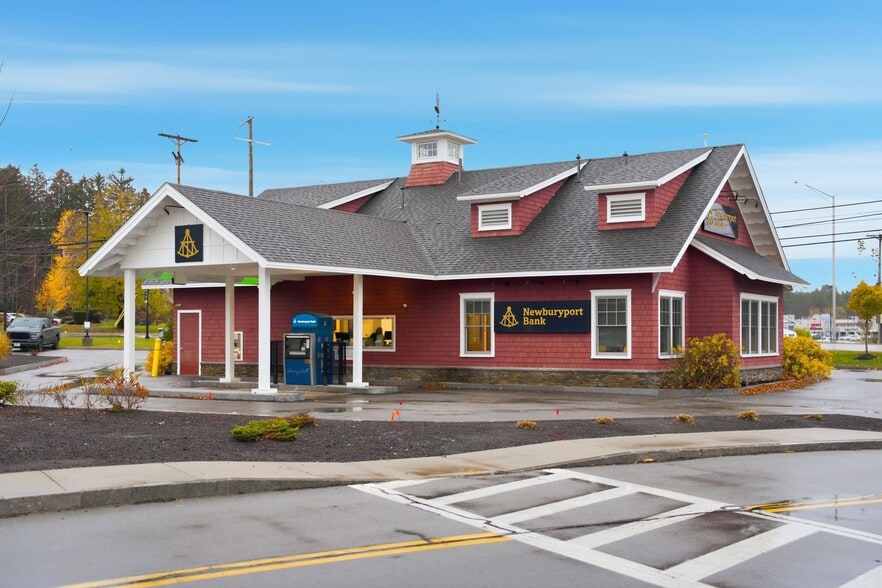 More Photos Of 836 Central Ave, Dover Bank For Lease