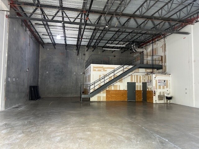 More Photos Of 15188 Park Of Commerce Blvd S, Jupiter Manufacturing For Lease