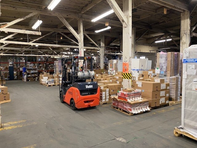 More Photos Of 167 Clifton Blvd, Clifton Warehouse For Lease