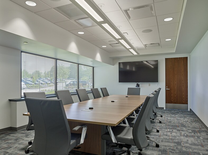 Primary Photo Of 575 E Swedesford Rd, Wayne Office For Lease