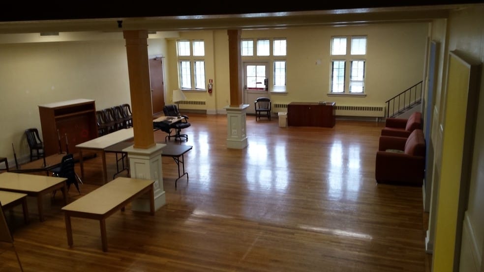 More Photos Of 501 N Tryon St, Charlotte Religious Facility For Lease