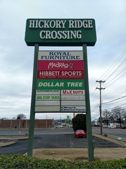 More Photos Of 3685-3721 Hickory Hill Rd, Memphis Storefront For Lease
