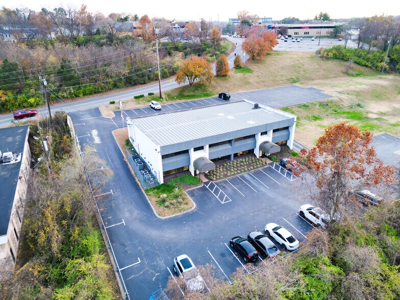 More Photos Of 319 Plus Park Blvd, Nashville Medical For Sale