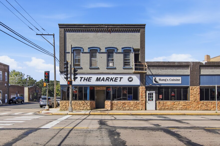 More Photos Of 545 S Broadway St, Menomonie Storefront Retail Residential For Sale