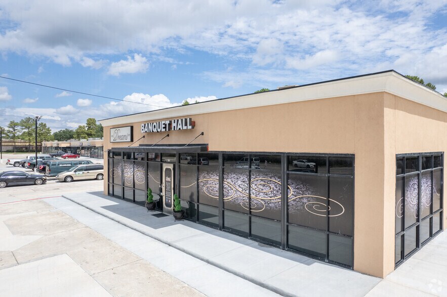 More Photos Of 16140 Kuykendahl Rd, Houston Unknown For Lease