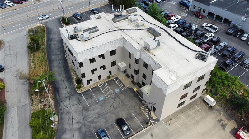 More Photos Of 10431 Perry Hwy, Wexford Office For Sale