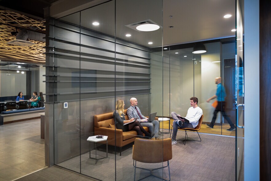 More Photos Of 2901 W Bluegrass Blvd, Lehi Office For Lease