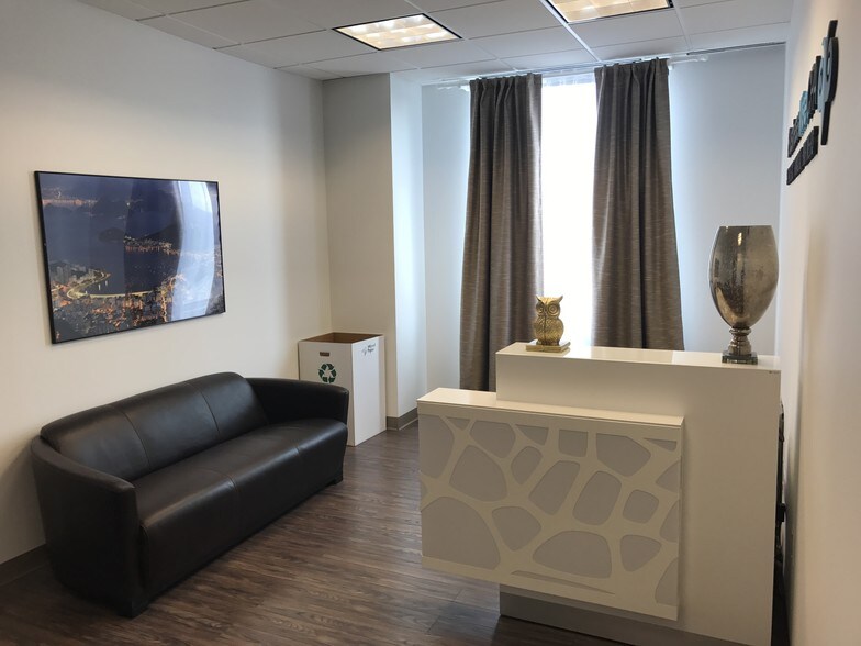 More Photos Of 4600 East West Hwy, Bethesda Medical For Lease
