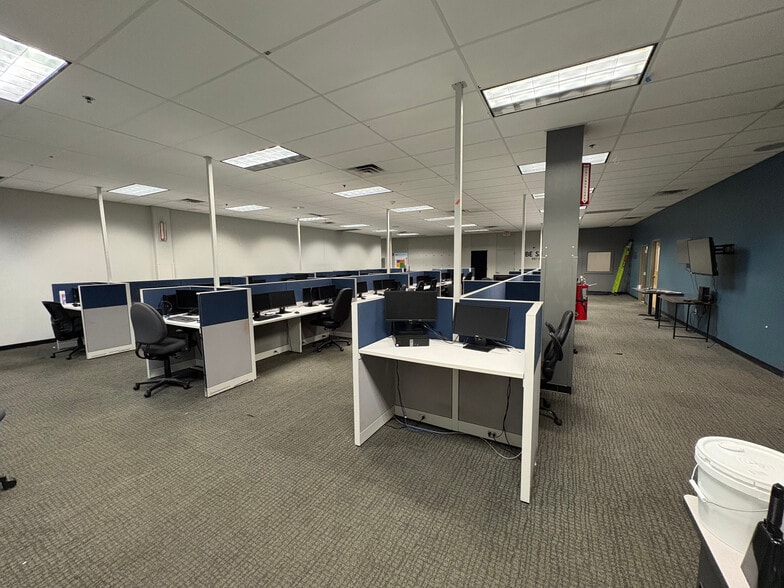 More Photos Of 1130 Sugg Pky, Greenville Warehouse For Sale