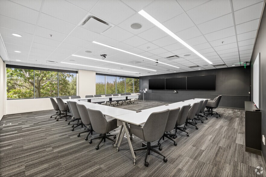 More Photos Of 4330 Park Terrace Dr, Westlake Village Flex For Sale