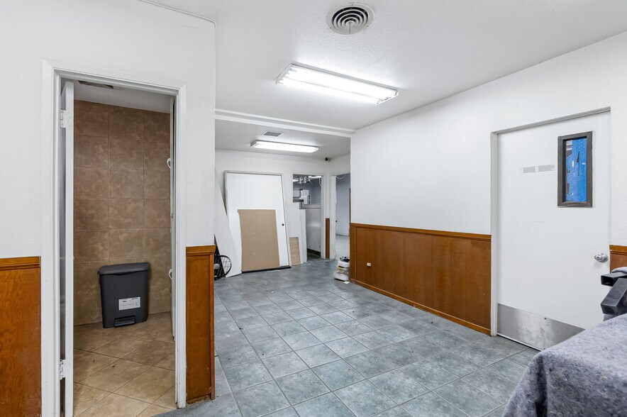 More Photos Of 5524-5536 Satsuma Ave, North Hollywood Food Processing For Sale