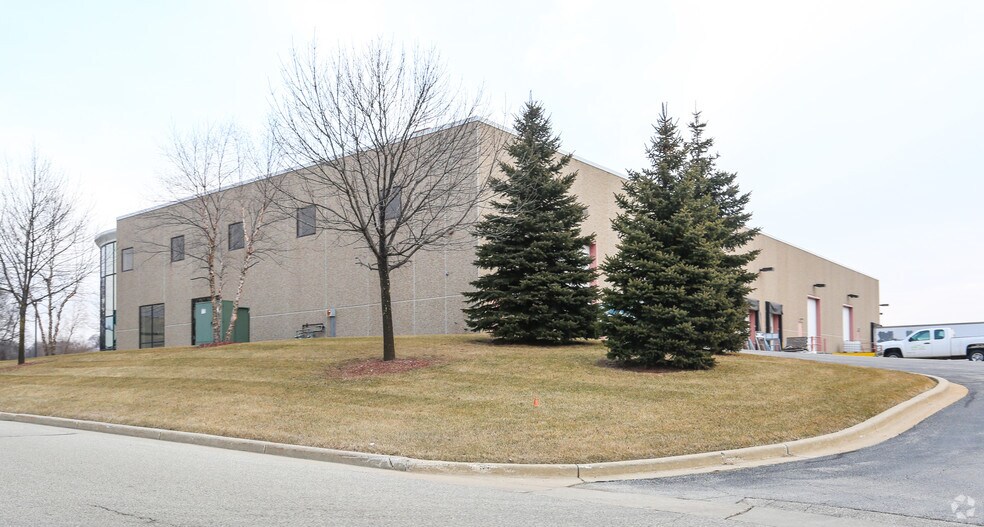 More Photos Of N110W13125 Washington Dr, Germantown Warehouse For Lease