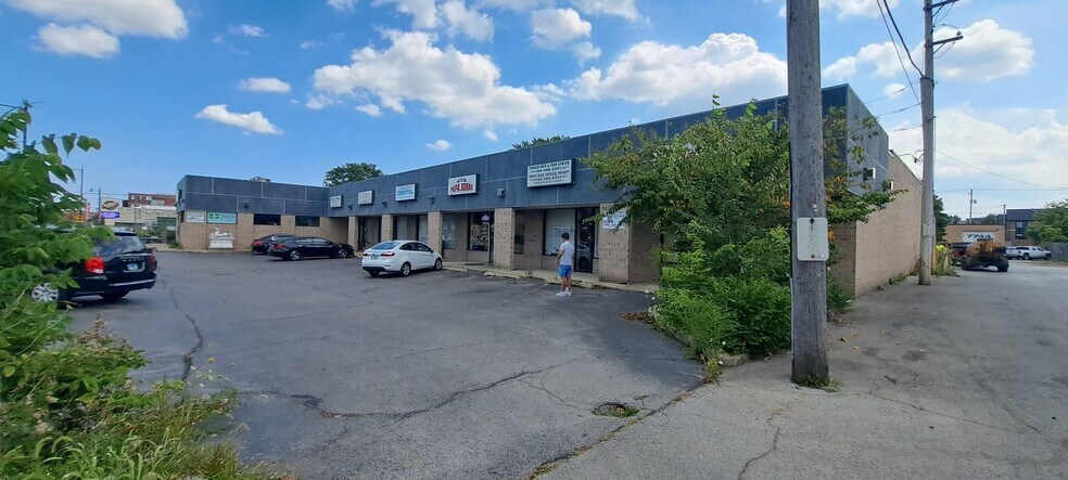 More Photos Of 7736-7748 Madison St, Forest Park General Retail For Sale