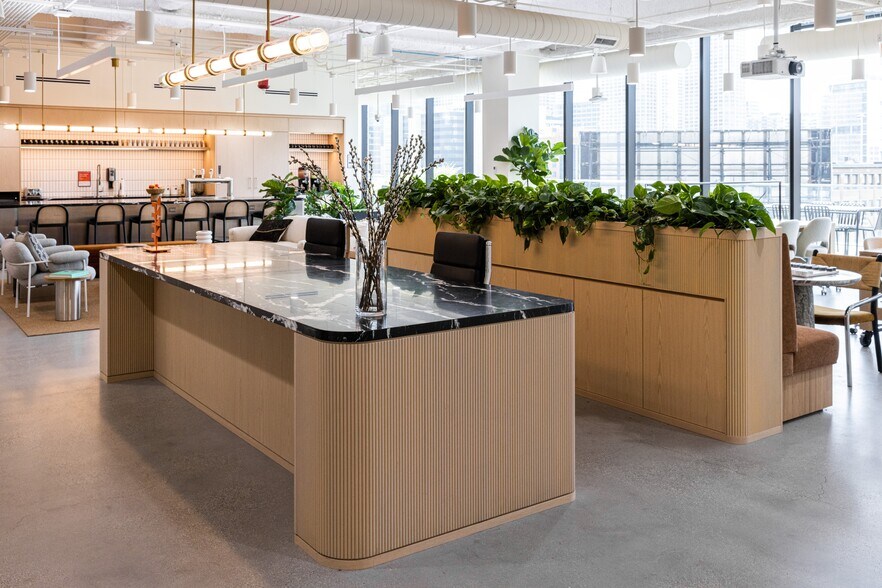 Primary Photo Of 167 N Green St, Chicago Office For Lease