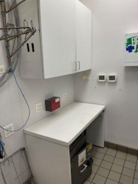 More Photos Of 2565 Sycamore Rd, Dekalb General Retail For Lease