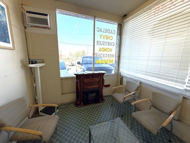 More Photos Of 7349 Fair Oaks Blvd, Carmichael General Retail For Sale