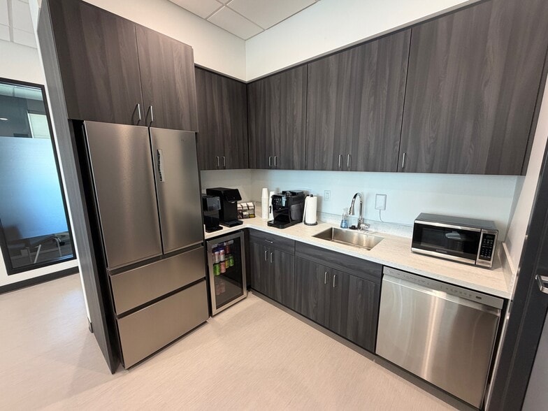 More Photos Of 50 Venture Vally Ct, Ponte Vedra Coworking Space