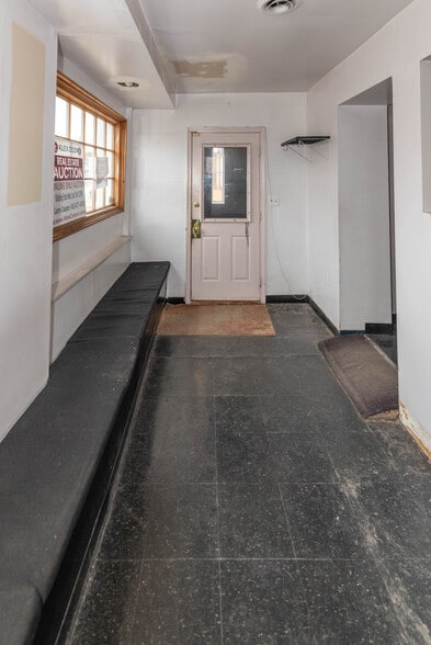 More Photos Of 4905 Liberty Heights Ave, Gwynn Oak Storefront Retail Residential For Sale