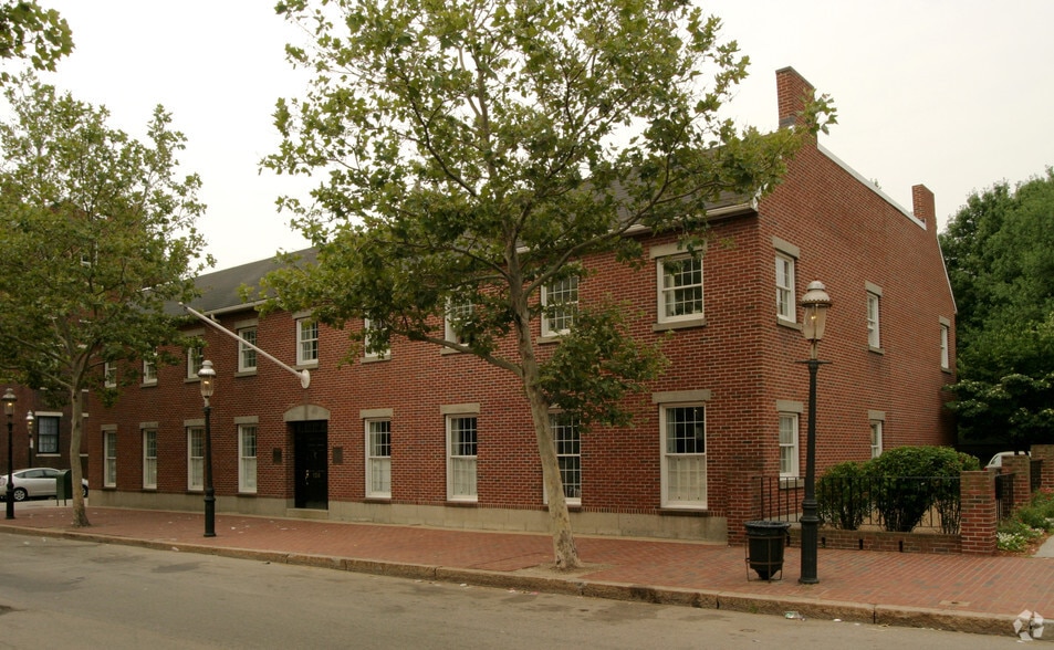 More Photos Of 124 Main St, Charlestown Office For Lease