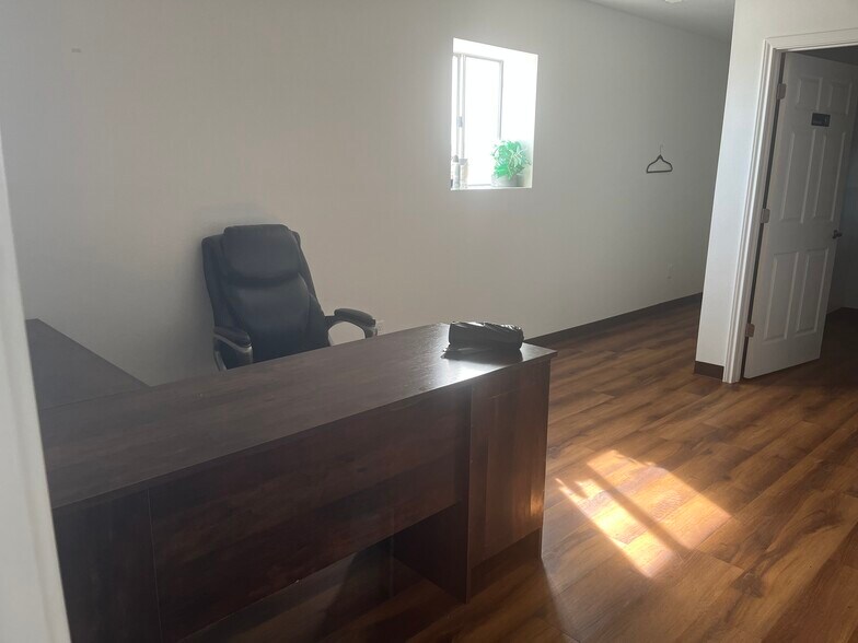 More Photos Of 4342 Burl Harris, Abilene Warehouse For Lease