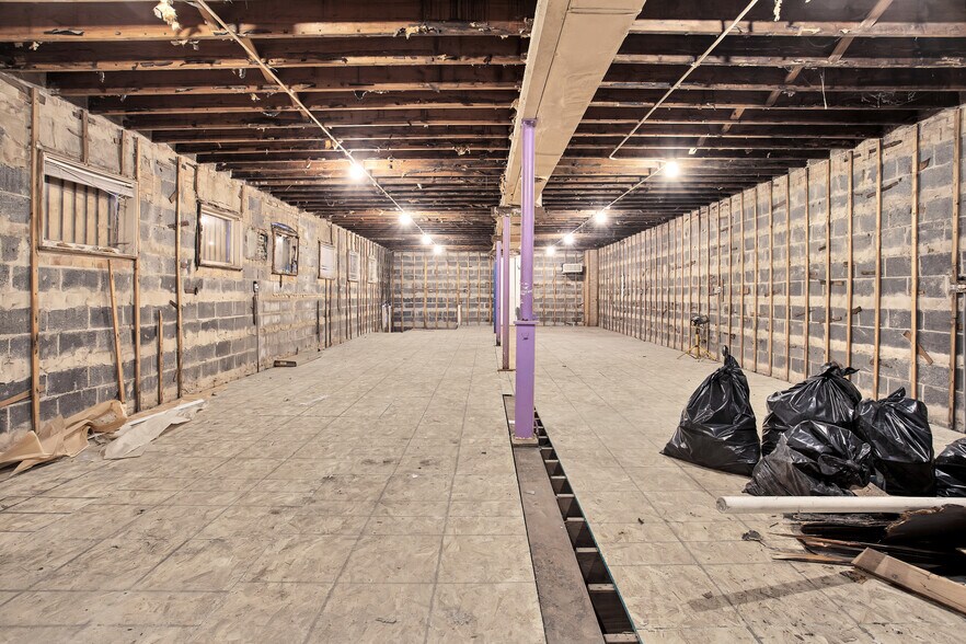 More Photos Of 6743-6753 S Western Ave, Chicago Auto Dealership For Lease