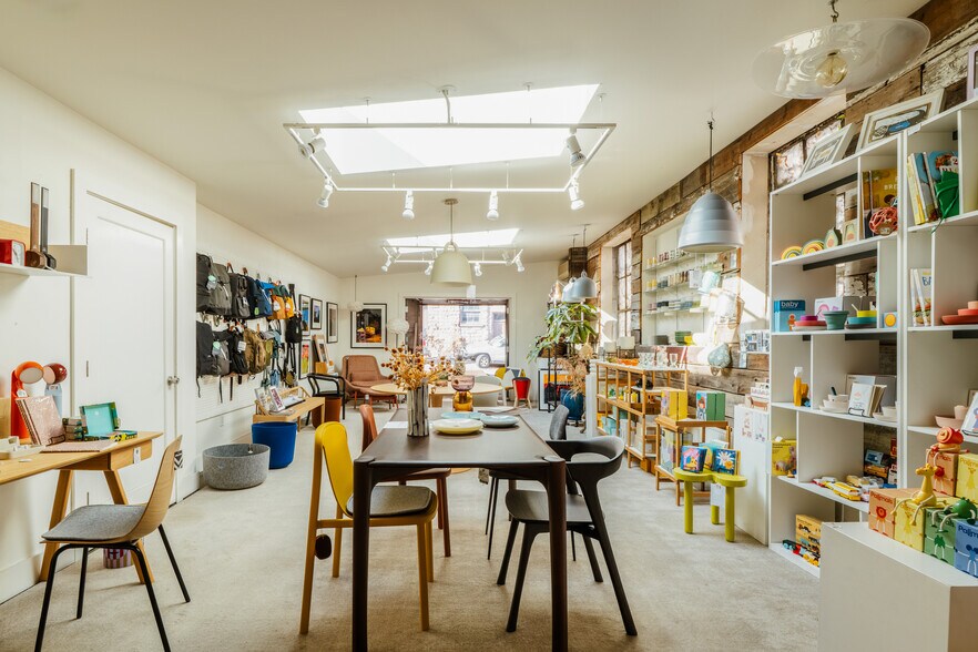 More Photos Of 705 Warren St, Hudson Storefront Retail Residential For Sale