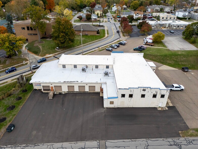 More Photos Of 160 S Columbus St, Wooster Warehouse For Lease