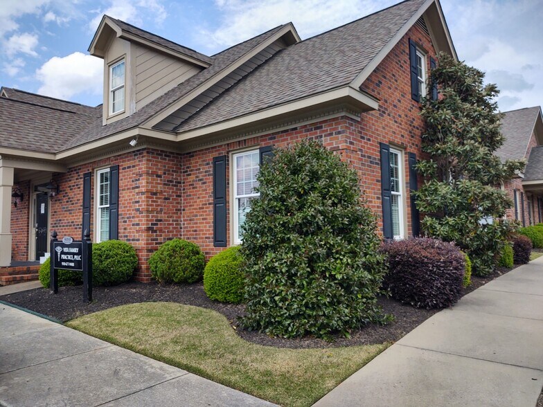 More Photos Of 609 Executive Plz, Fayetteville Medical For Sale