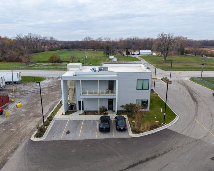 More Photos Of 15131 Kedzie Ave, Markham Warehouse For Sale